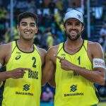 Renato e Vitor Felipe conquistam a prata no Mundial de Vôlei de Praia