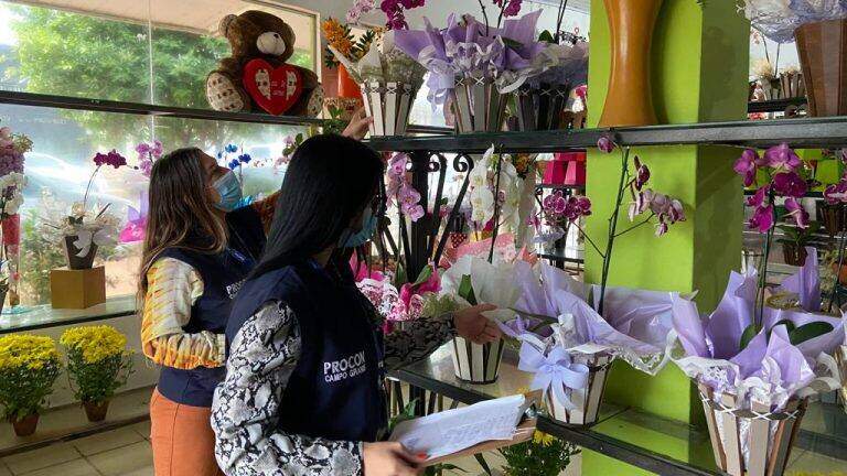 Dia dos Namorados: preço das flores varia até 200% em Campo Grande