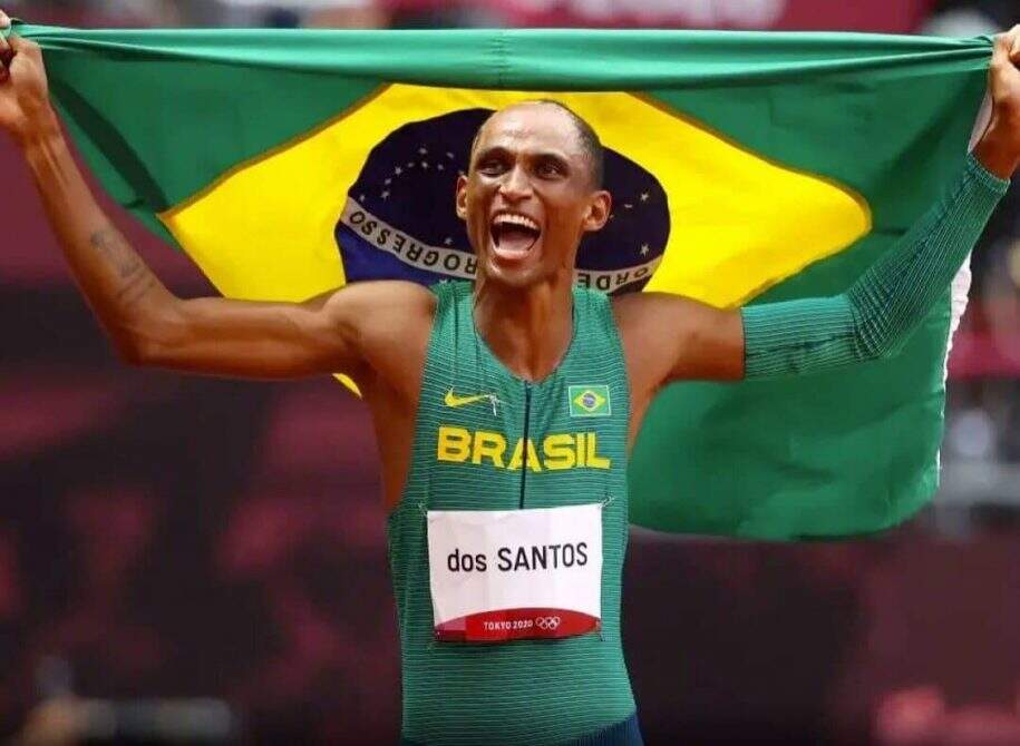 582C730A EC5E 45E5 B9B0 8EF31D98BF6F - Alison dos Santos é campeão mundial dos 400m com barreiras 