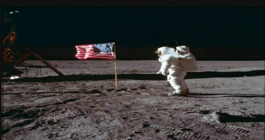 AEFC247F 68C8 44F6 8E5C 9A5EEB3629D8 -  Jaqueta de pouso na lua de Buzz Aldrin é vendida por US$ 2,8 milhões