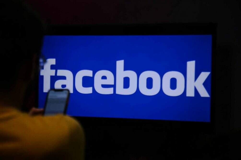 Alegando 'abalo', homem foi à Justiça para que ex apagasse fotos do Facebook, mas pedido foi negado