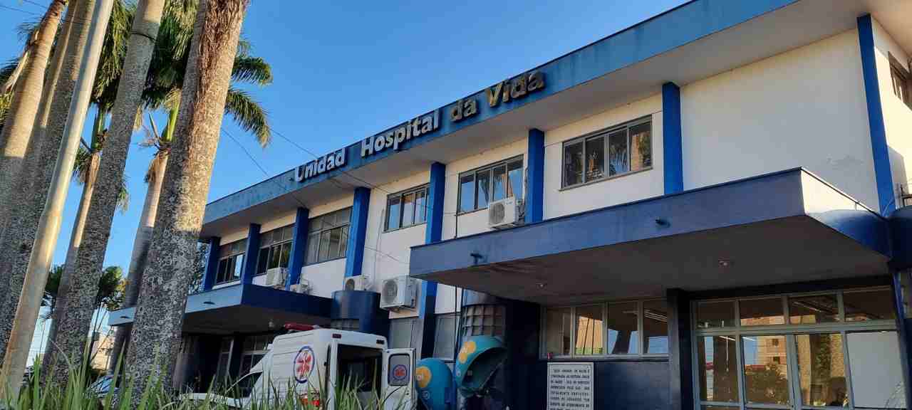 Motociclista que bateu em veículo na fronteira morre em hospital de Dourados
