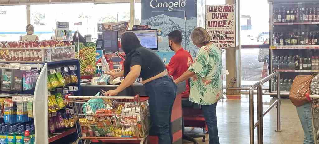 Lei que exige carrinhos adaptados em supermercados de Dourados entra em vigor