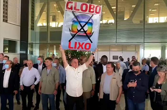 Em ano eleitoral, Bolsonaro decide esquecer 'rixa' com TV Globo e dobra gastos com publicidade na emissora