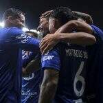 Cruzeiro vence 3ª seguida, dispara na Série B e afunda o Vila Nova na lanterna