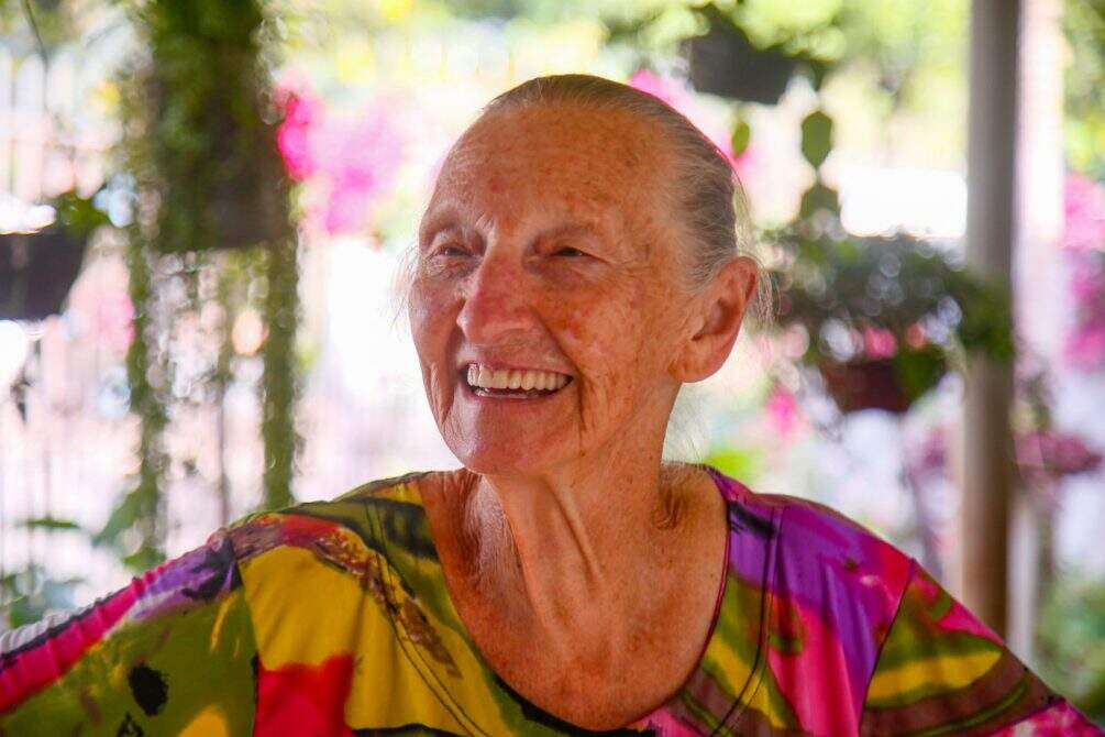 florista 7 - Do chuchuzal à vendinha, Izolda mostrou que sabe plantar e viraliza no Youtube aos 84 anos