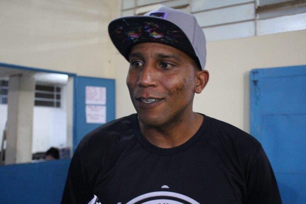 samba 9 - VÍDEO: Músico de MS ganha homenagem de escola de samba um ano após morrer de covid