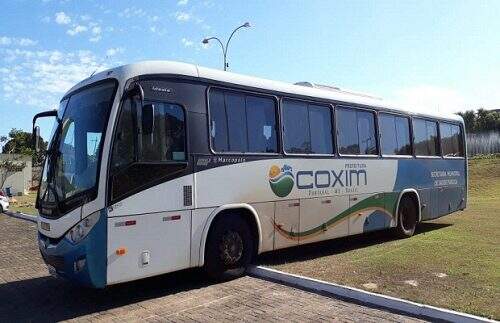 Ônibus usado no transporte de pacientes em Coxim