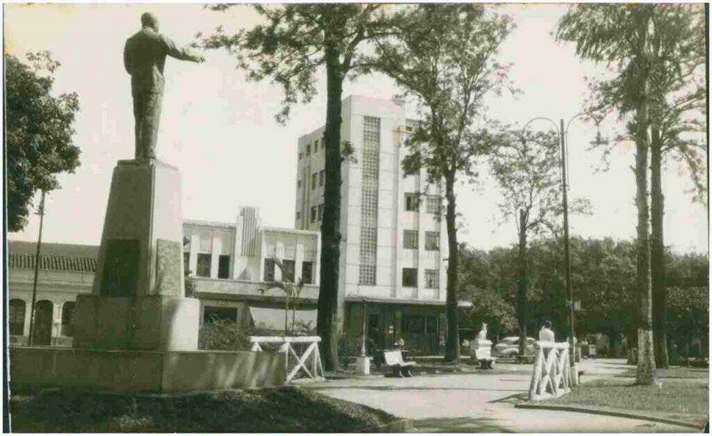 Campo Grande, Praça Ary Coelho, história da praça Ary Coelho