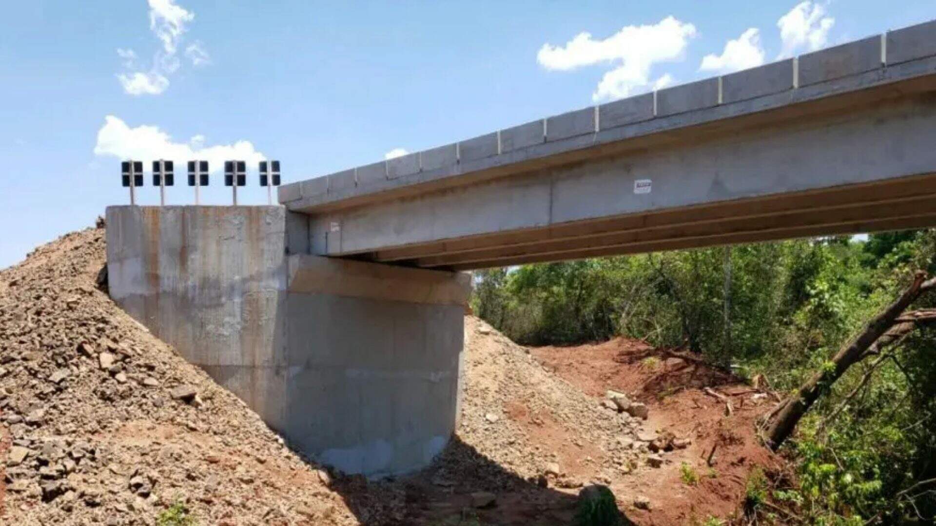 Governo abre oito licitações para construção de pontes em MS