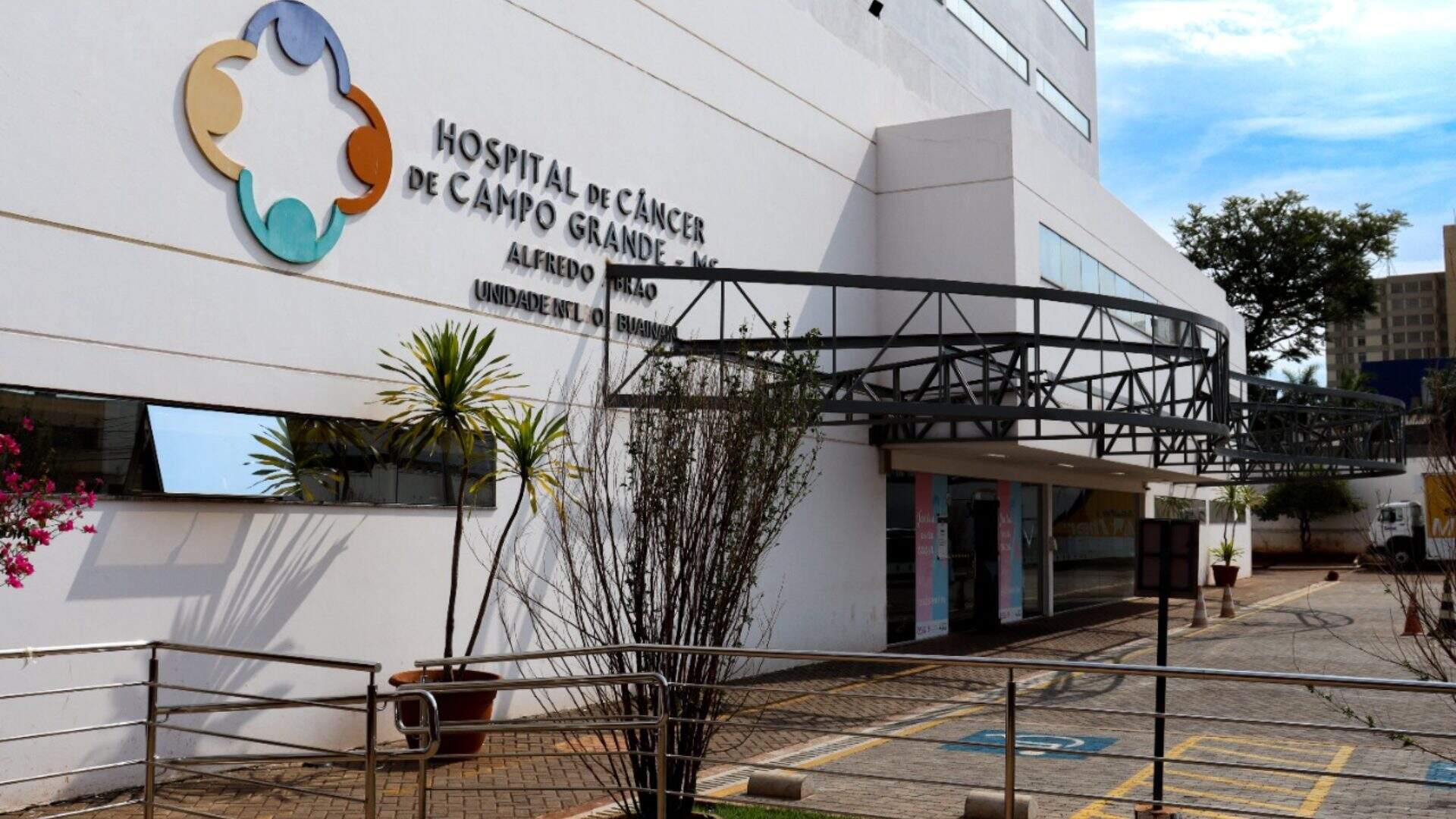 Hospital de Câncer diz que não tem dinheiro para cumprir piso dos enfermeiros e pede ‘socorro’