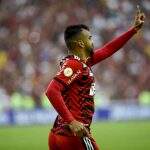 Com time reserva, Flamengo goleia Athletico-PR por 5 a 0 no Maracanã