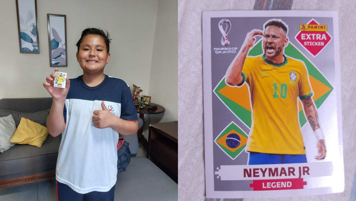 Menino encontra figurinha de Neymar de R$ 10 mil e cola no álbum