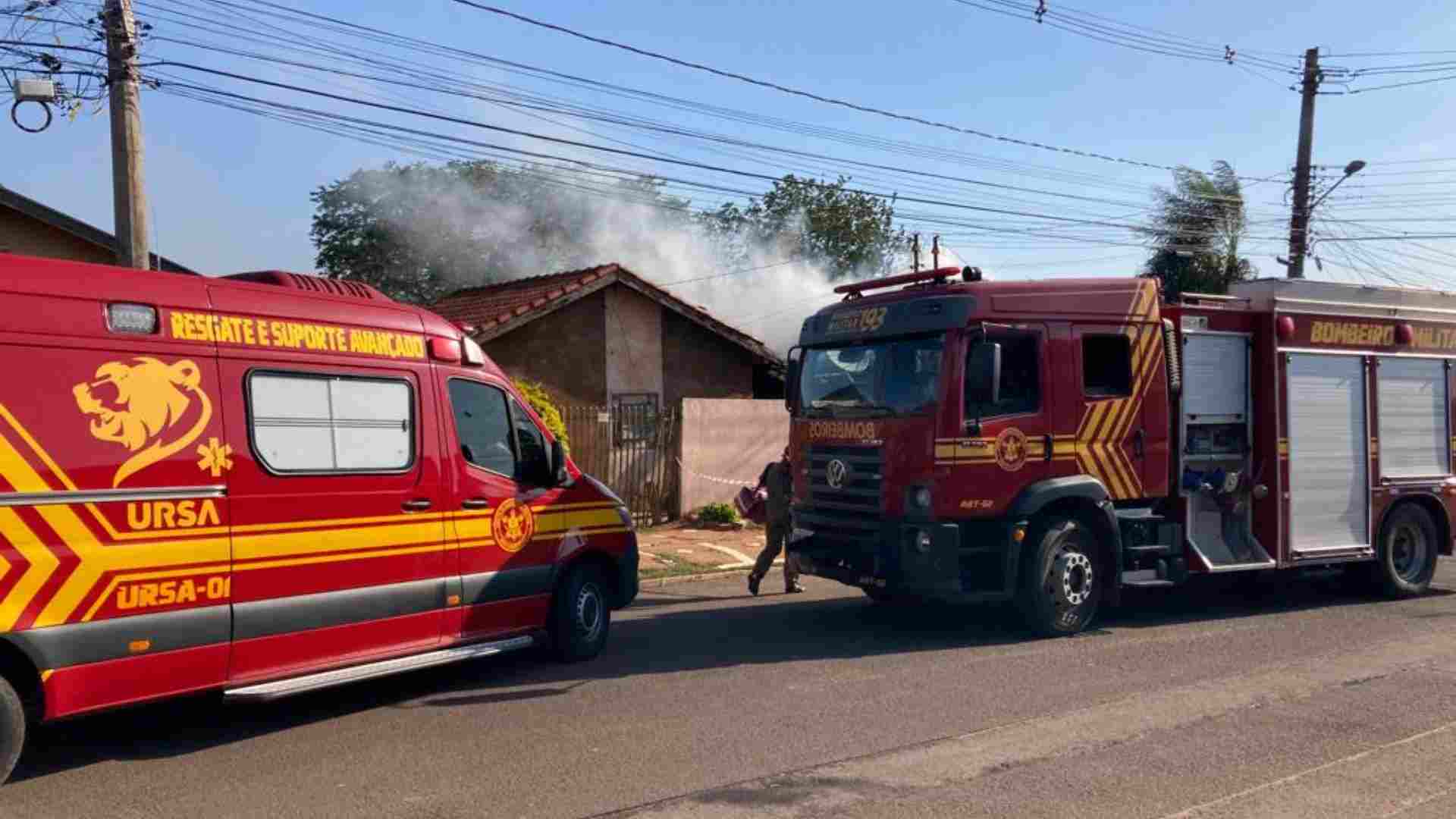 Mulher é encontrada morta dentro de residência em chamas em Campo Grande