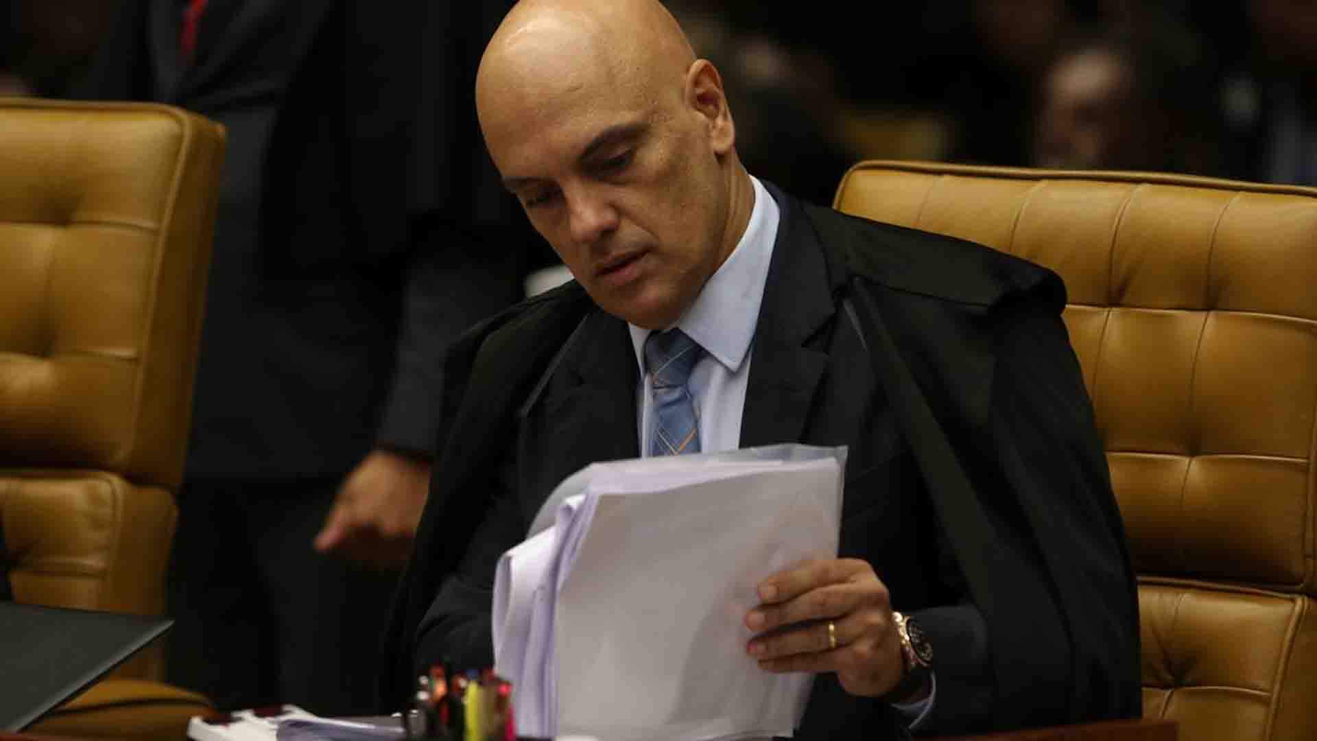 Ministro Alexandre de Moraes nega arquivar inquérito sobre vazamento de dados sigilosos