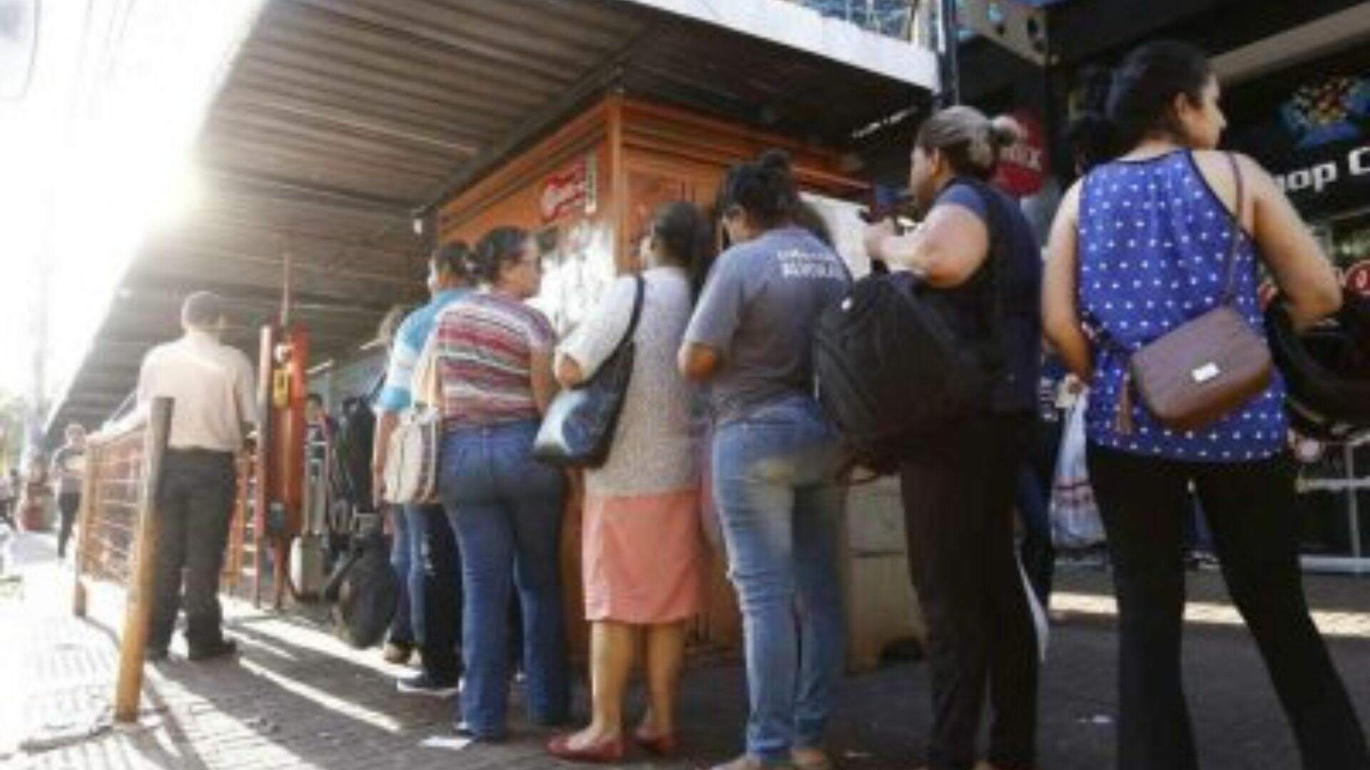 Ônibus liberam compra de passe por Pix em Campo Grande, mas cartão segue obrigatório