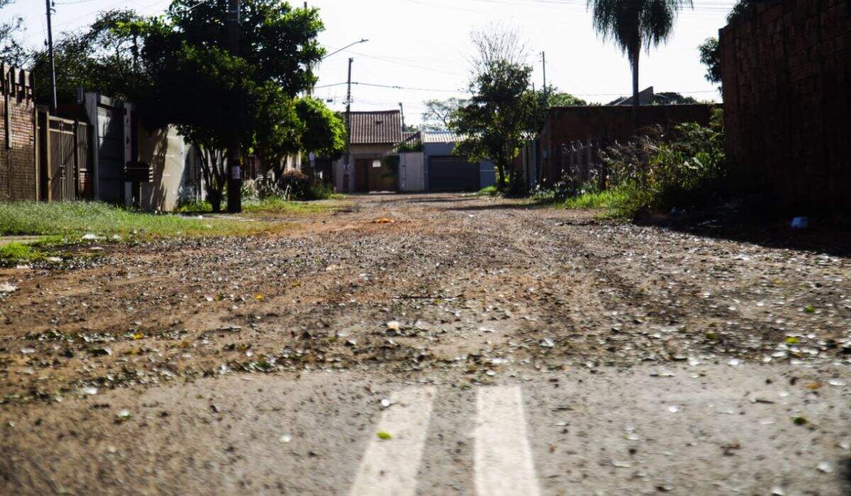 Prefeitura de Campo Grande paralisa obras de sinalização e asfalto no Rita Vieira e Nova Lima