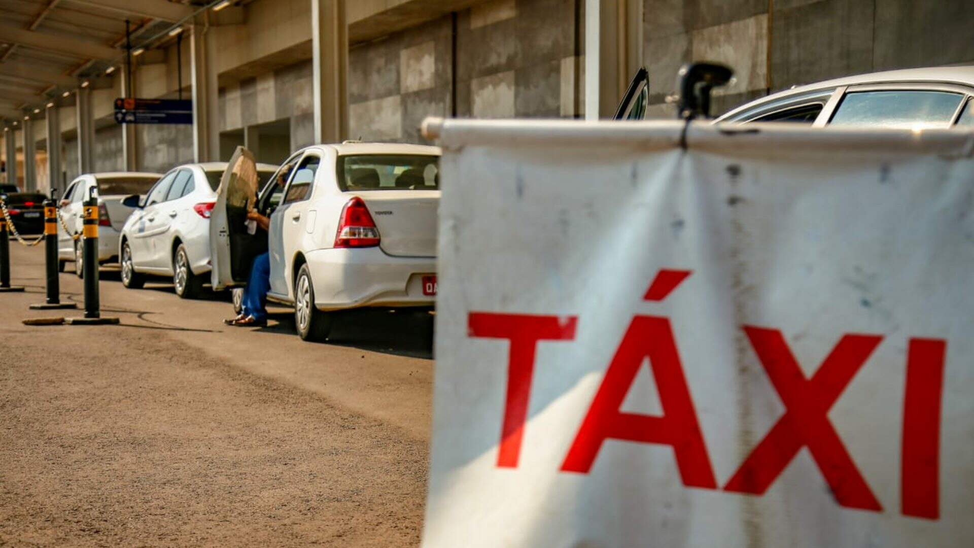 Benefício liberado: Taxistas de Campo Grande ainda têm dificuldade para conseguir auxílio