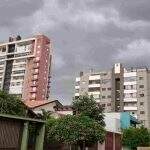 Dourados segue com riscos de temporal e Defesa Civil faz alerta aos moradores
