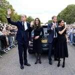 Kate ,William , Harry e Meghan são vistos lado a lado em Windsor após morte da Rainha