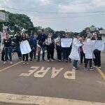 Em greve, servidores do HU pedem reajuste salarial de 24%