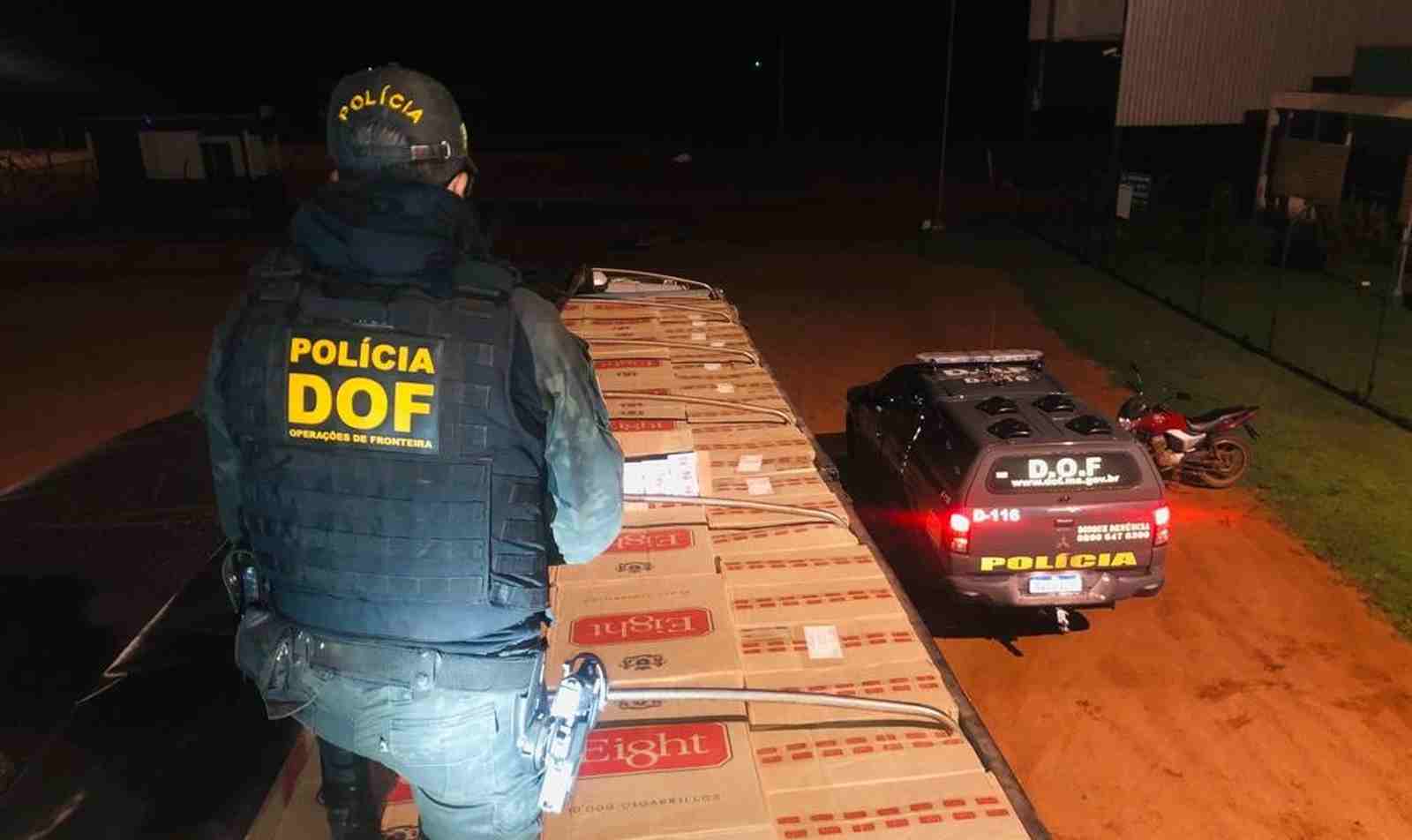 Contrabandista abandona carga de 25 mil pacotes de cigarros paraguaios na BR-487