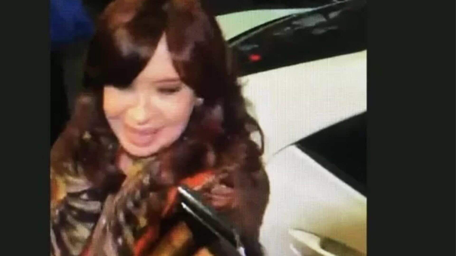 VÍDEO: Identificado brasileiro que tentou atirar em Cristina Kirchner