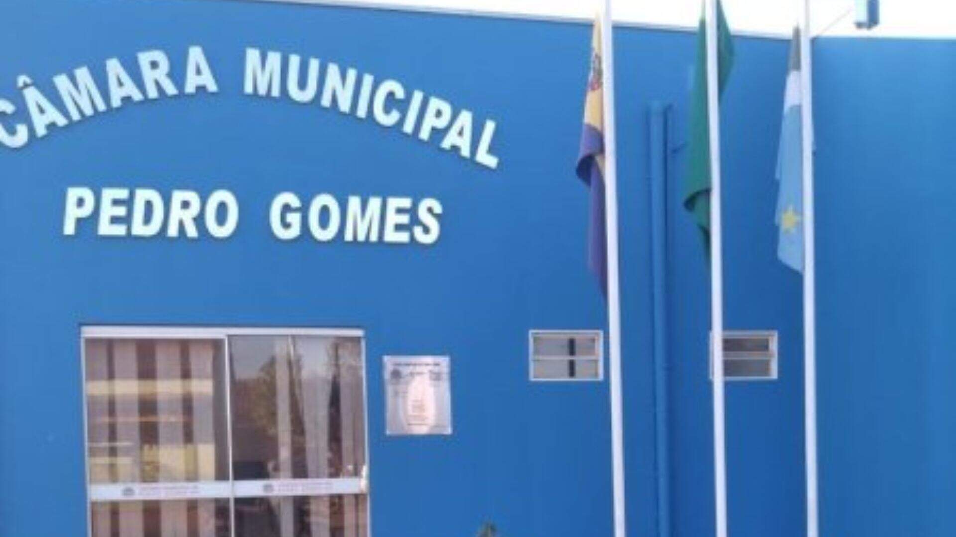 Câmara de Pedro Gomes abre vagas do nível fundamental ao superior com salários de até R$ 3 mil