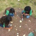 Alunos de escola pública participam de projeto de escavação e arqueologia em MS