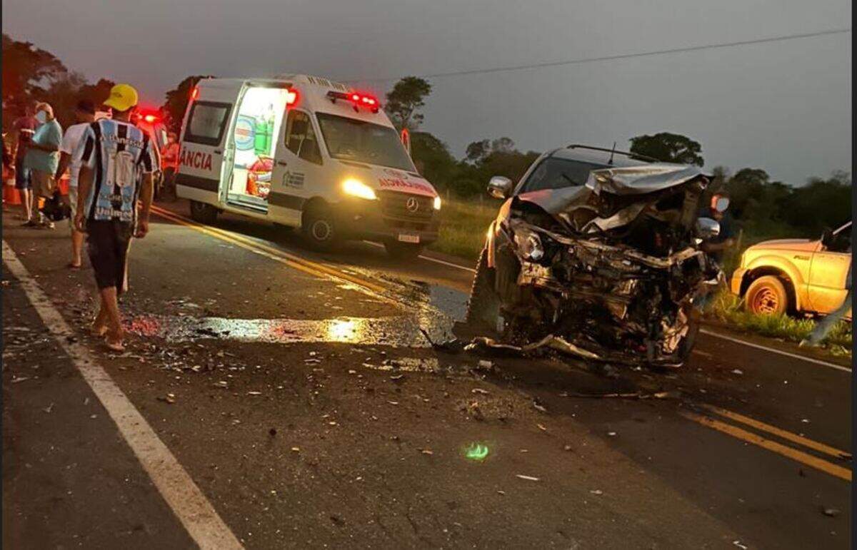 Acidente entre carro e caminhonete mata professor da rede estadual na MS-162