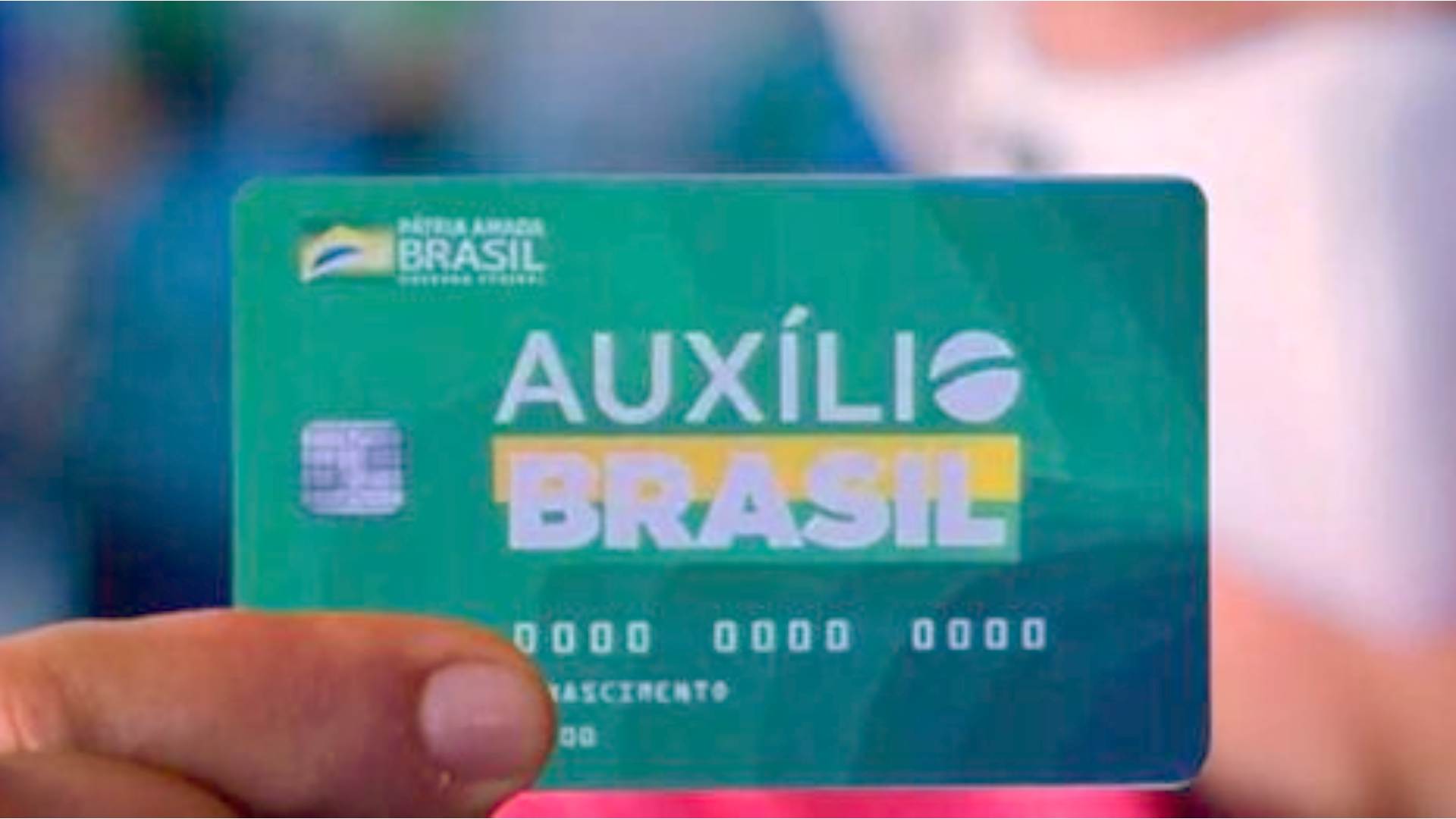 Governo deve anunciar 13º do Auxílio Brasil nesta terça-feira