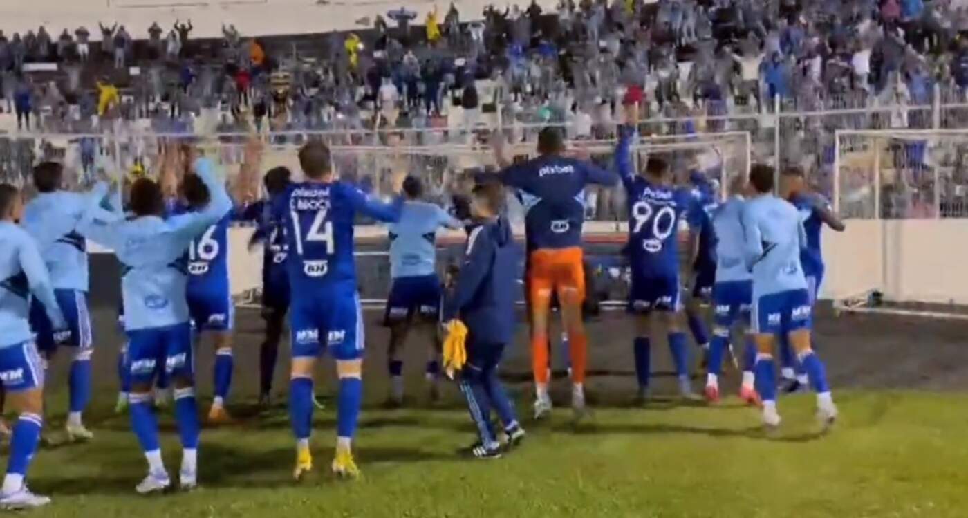 Cruzeiro goleia Ponte Preta em Campinas e pode ser campeão da Série B sexta-feira