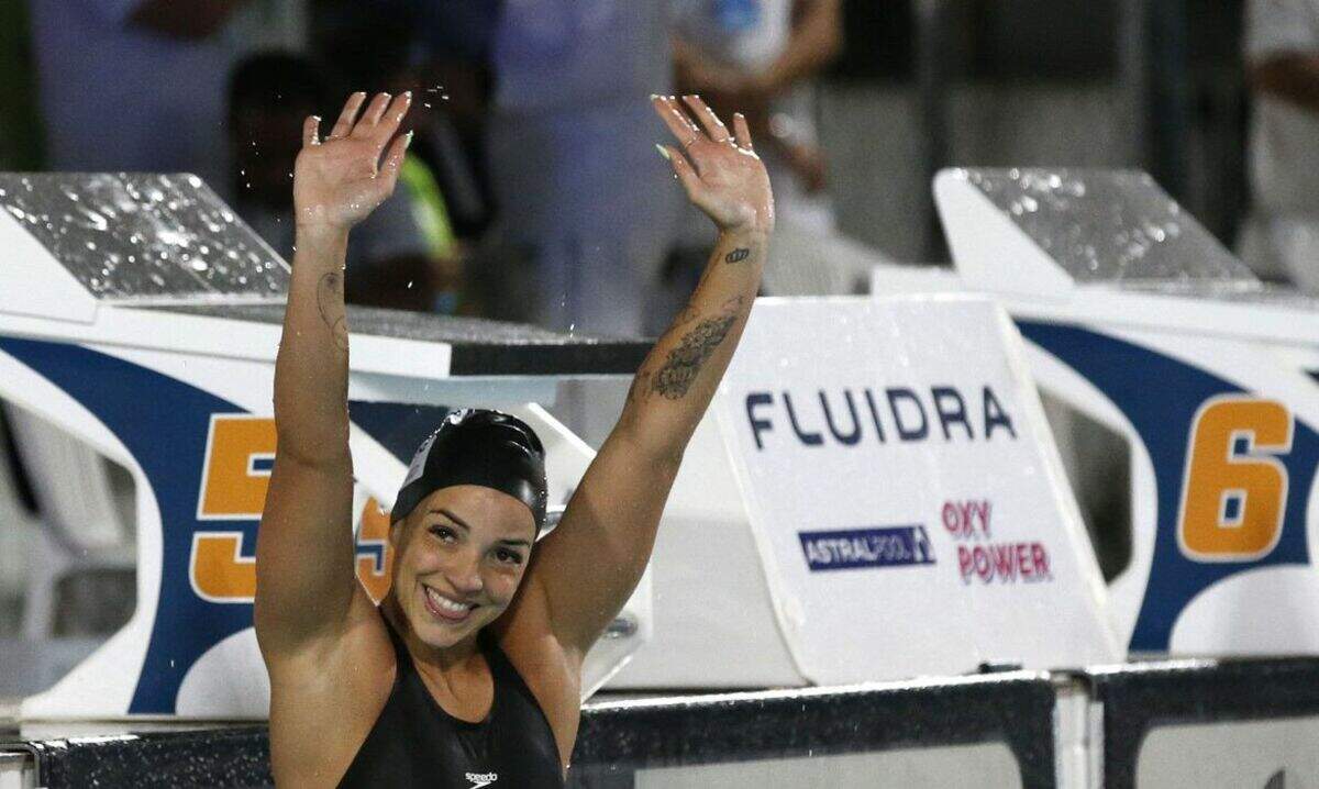 Jhennifer Conceição bate recorde sul-americano nos 50 m estilo peito