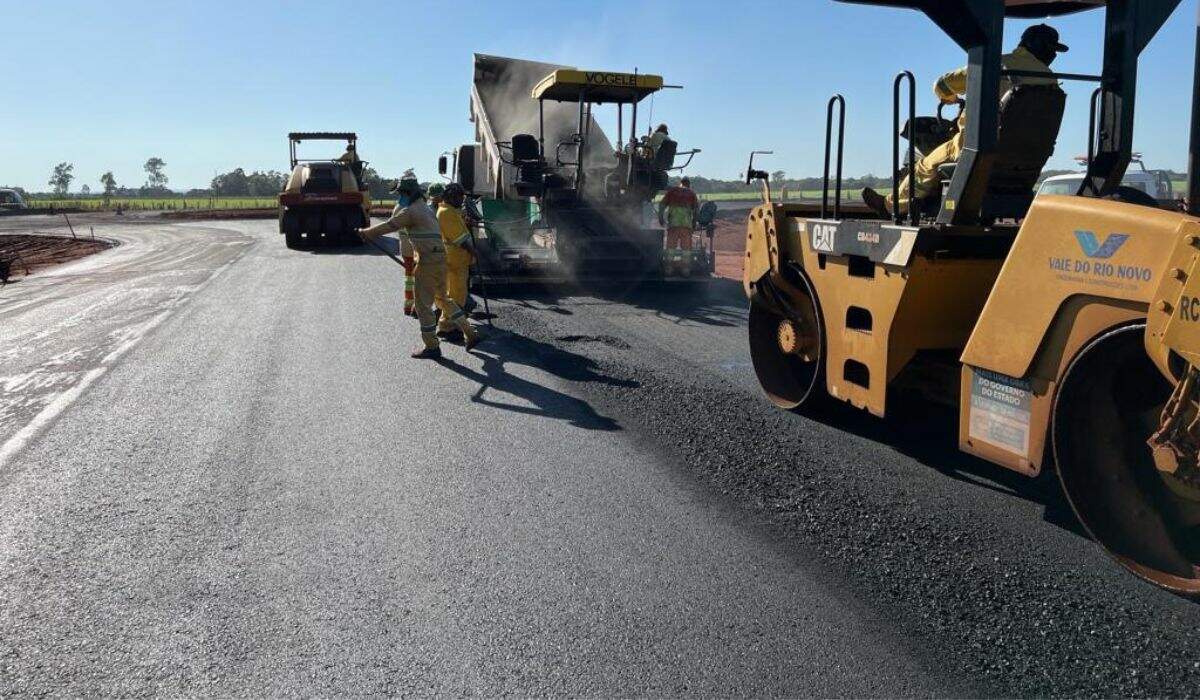 Obras avançam na rodovia Sul-Fronteira entre Coronel Sapucaia e Paranhos
