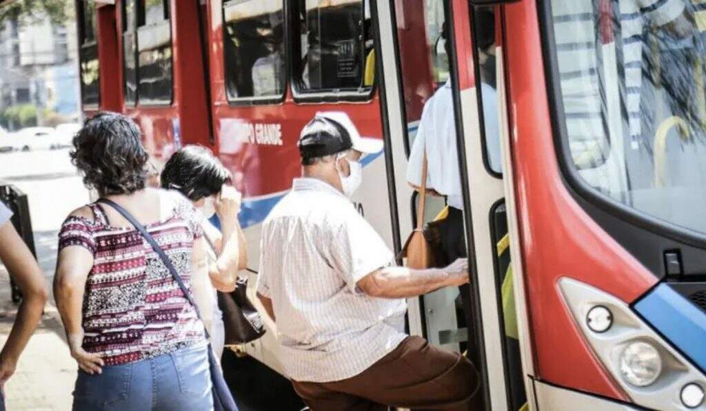 ônibus máscaras