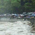 Tufão Muifa atinge leste da China e deixa 1,6 milhão fora de casas