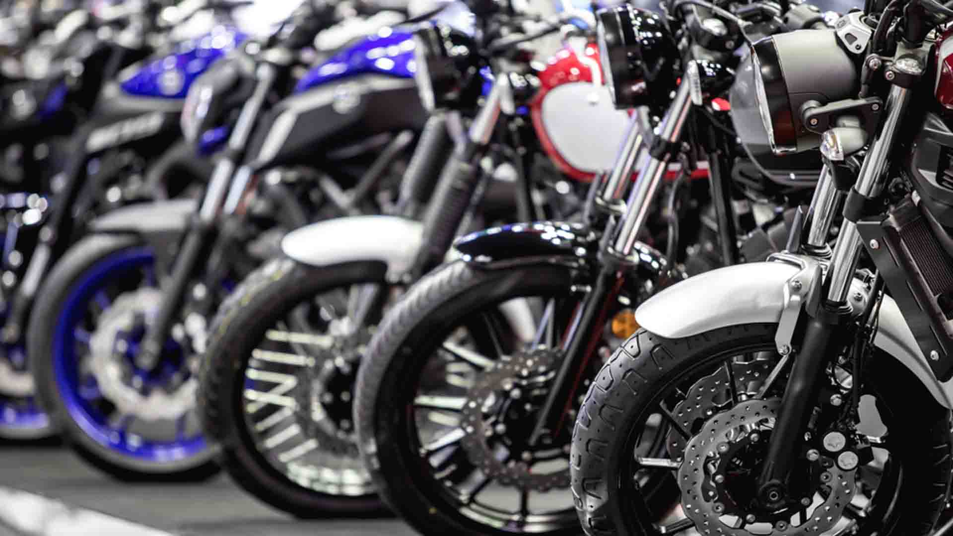 Vendas de motos sobem 34,1% em fevereiro ante fevereiro de 2022, diz Fenabrave