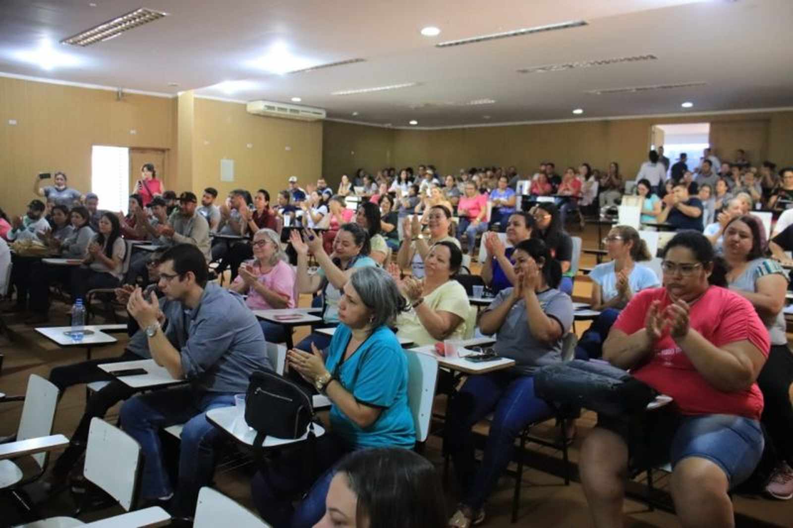 Dourados anuncia acordo sobre piso salarial de agentes comunitários de saúde