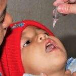 Poliomielite: cidades sorteiam até bicicleta para criança que tomar vacina