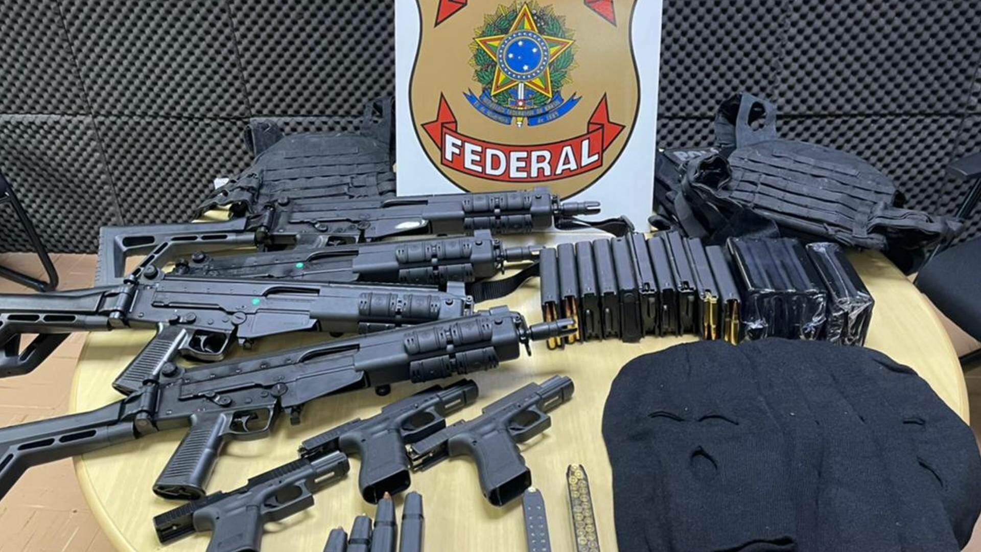 Operações da Polícia Federal miram armas de CACs em sete Estados - A  Crítica de Campo Grande