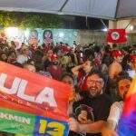 Na sede do MST em Campo Grande, eleitores festejam vitória de Lula