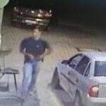 VÍDEO mostra atirador chegando a pé antes de matar homem em posto de gasolina