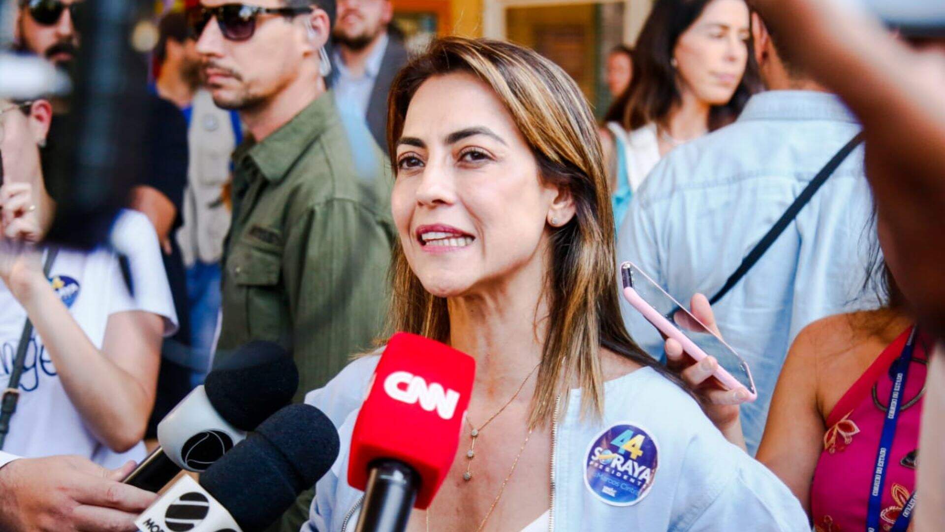Soraya Thronicke diz que Bolsonaro traiu Riedel e é vaiada após votar em Campo Grande