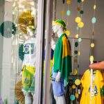 Em dia de estreia do Brasil na Copa, confira o que abre e fecha em Campo Grande