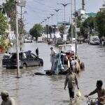 Inundações no Paquistão deixam um terço do país debaixo d’água 