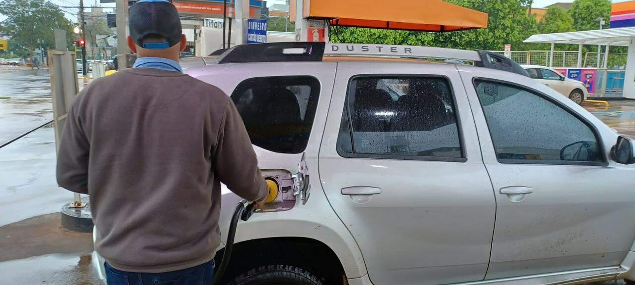 Diferença do preço da gasolina pode chegar a 40 centavos por litro em postos de Dourados