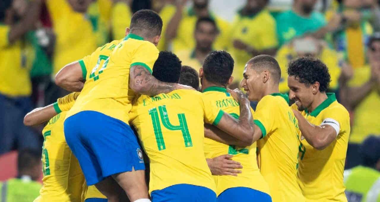 Dourados disponibiliza telão para torcedores acompanhar jogos do Brasil