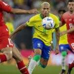 Com 1 gol anulado, Brasil vence Suíça e garante vaga antecipada no mata-mata
