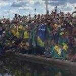 Bolsonaro fala com manifestantes no Alvorada e diz ser ‘o chefe supremo das Forças Armadas’