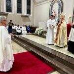 Padre de Dourados é ordenado bispo e vai comandar diocese de Coxim